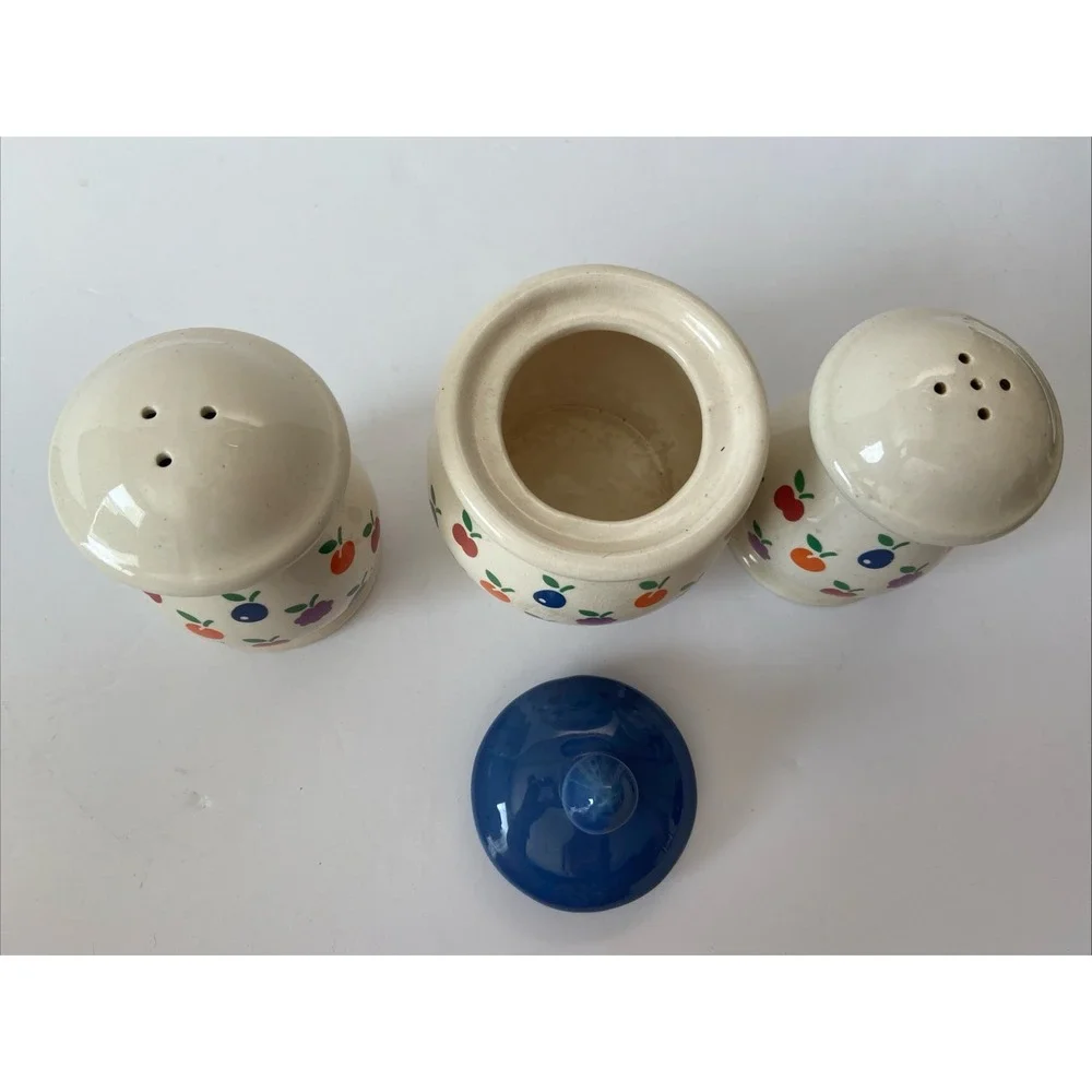 Vintage‎ 1984 New Avenues Orchard Salt Pepper & Sugar Bowl Set